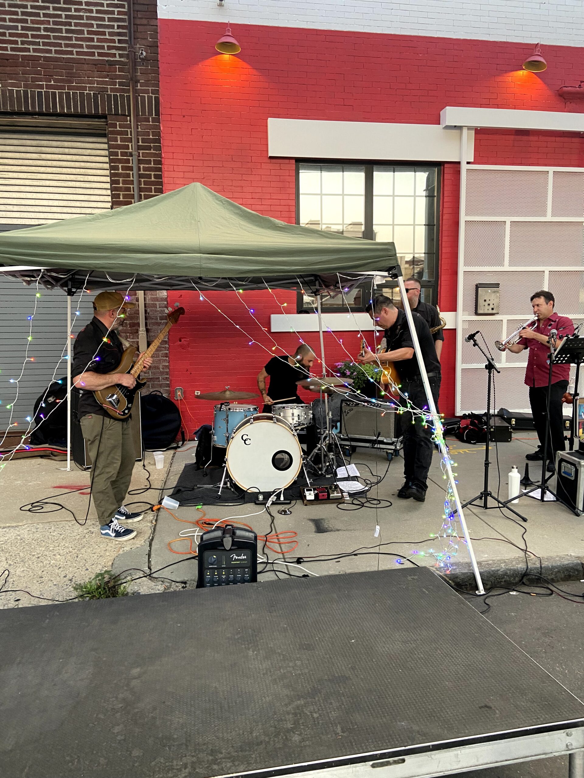 Live music on N. Front Street and DJ at LMNO